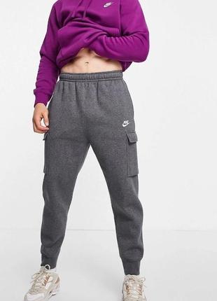 Штани nike club fleece cuffed cargo sweatpants1 фото