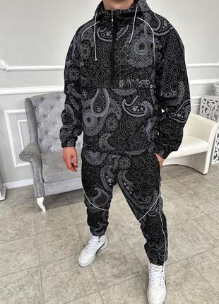 Спортивный костюм хаки