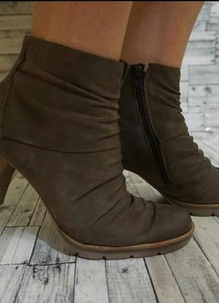 Элегантные кожаные ботильоны на удобной колодке