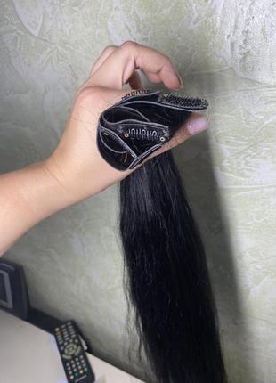 Волосы на заколках натуральное