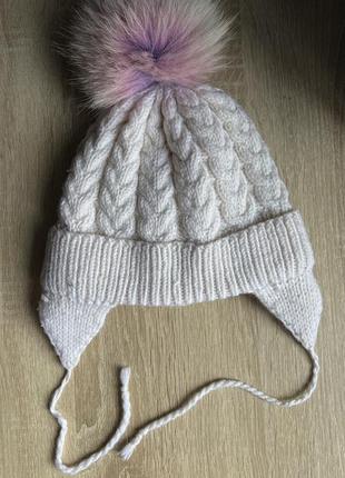 Теплая зимняя шапка для девочки1 фото