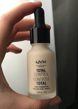 Стійка тональна основа nyx professional total control pro drop foundation  - pale - 13ml