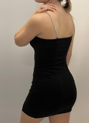 Черное платье на шлейках с камушками6 фото