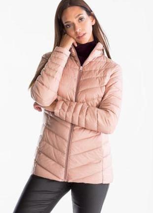 Куртка бежевого нюдового цвета primark.
