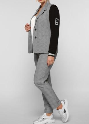 Костюм с брюками