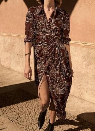 Коричнева міді сукня з візерунками на запах zara