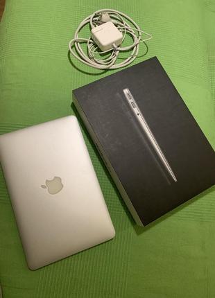 Ноутбук apple macbook air mid 20111 фото