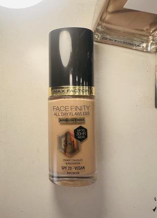 Тональна основа для обличчя max factor  #55