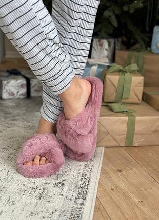 Пушисті капці. домашні тапочки. пушисті тапочки
