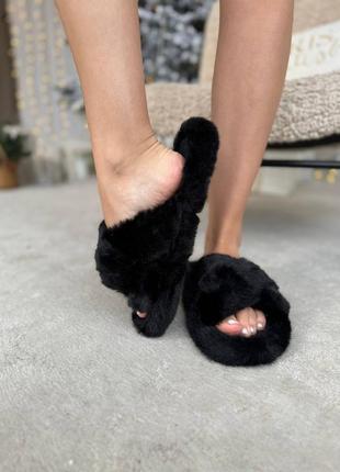 Пушисті капці. домашні тапочки. пушисті тапочки