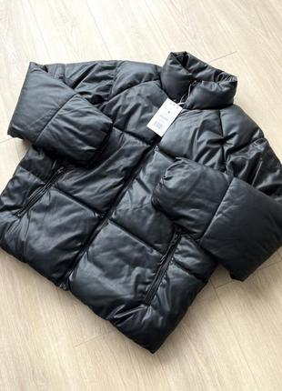 Мужская куртка bershka faux leather padded jacket.3 фото