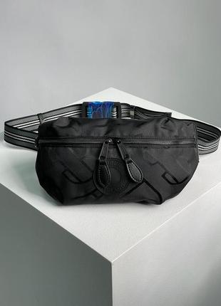 Чоловіча сумка black quilted fabric medium sonny belt bag2 фото