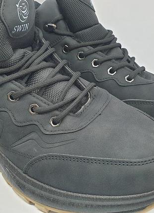 Мужские зимние ботинки/кроссовки на меху очень качественные