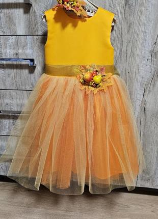 Праздничное платье для девочки осень 110-116 см