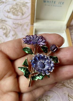 Вінтажна брошка квіти фіолетова синя емаль американський вінтаж