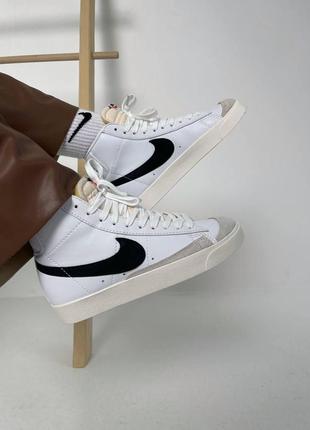 Nike blazer mid 77 vintage white black