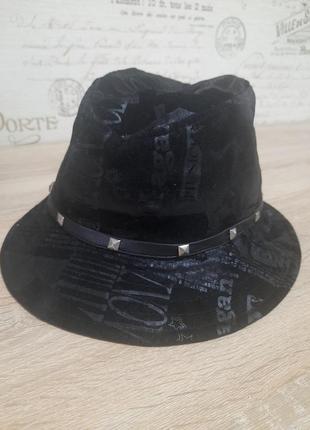 Очень стильная черная шляпа3 фото