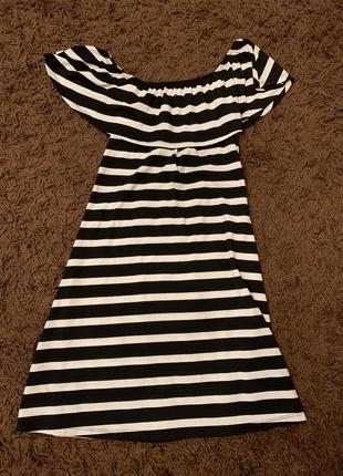 Платье полосатое с воланом3 фото