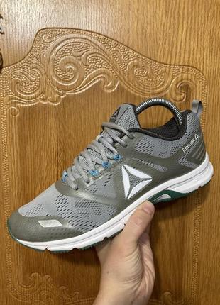 Reebok 40 розмір/25,5 см