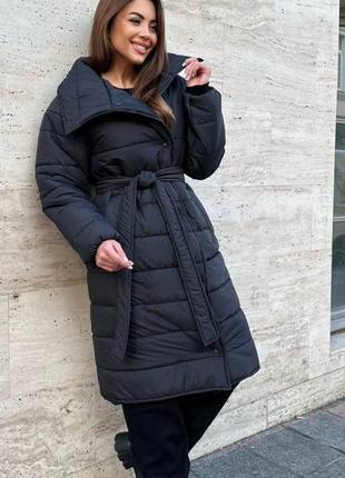 Зимове чорне пальто-пуховик
