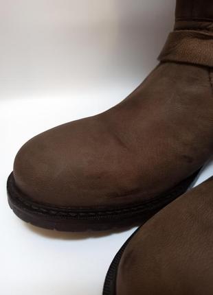 Женские демисезон сапожки кожаные.брендовая обувь сток3 фото