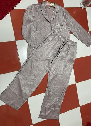 Шикарная сатиновая пижама victoria's secret8 фото