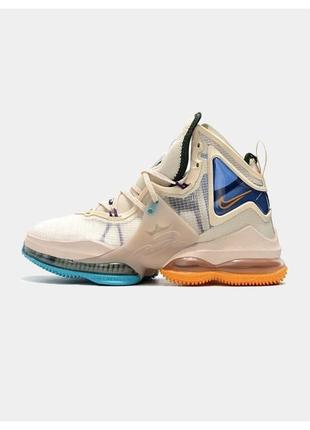 Баскетбольні кросівки nike lebron 19