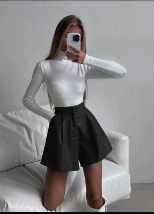 Стильные женские гольфы