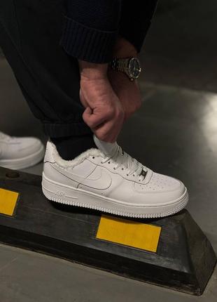 Мужские зимние кроссовки белые nike air force low white winter4 фото