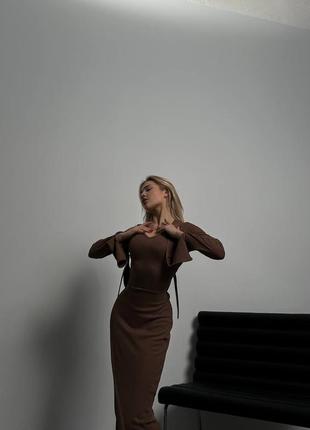Платье со шнуровкой на спине и разрезами на рукавах мустанг рубчик4 фото