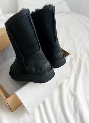 Мужские угги черные высокие ugg classic short black3 фото