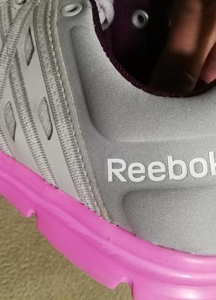 Женские кроссовки reebok memory tech.новые5 фото