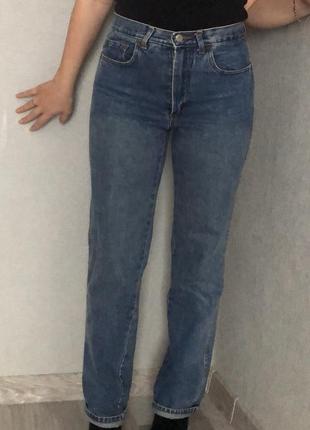 Джинси прямого крою