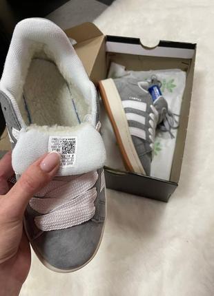 Зимние женские кроссовки adidas campus winter grey white fur серого с белым цветам с мехом2 фото