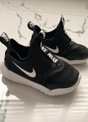 Кроссовки nike flex runner унисекс 21- 22 -размер оригинал