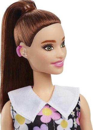 Лялька барбі модна брюнетка у сукні з квітами barbie fashionistas doll #187 hbv193 фото