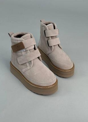 Уггі жіночі замшеві сірого кольору на липучках цигейка 35-42