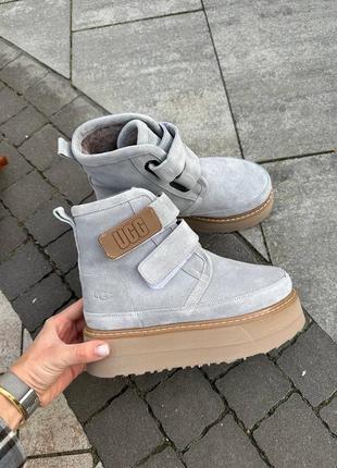 Уггі жіночі замшеві сірого кольору на липучках цигейка 35-42