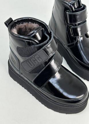 Уггі жіночі замшеві сірого кольору на липучках цигейка 35-42