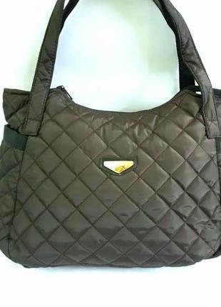 Містка стьобана сумка