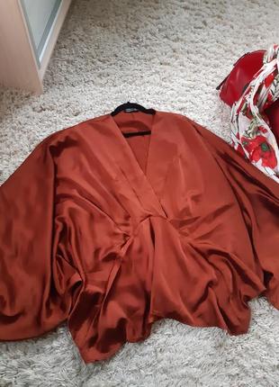 Шикарная нарядная атласная блуза свободный крой, boohoo,  p. 50-523 фото