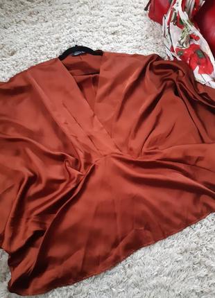 Шикарная нарядная атласная блуза свободный крой, boohoo,  p. 50-525 фото
