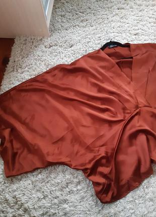 Шикарная нарядная атласная блуза свободный крой, boohoo,  p. 50-524 фото