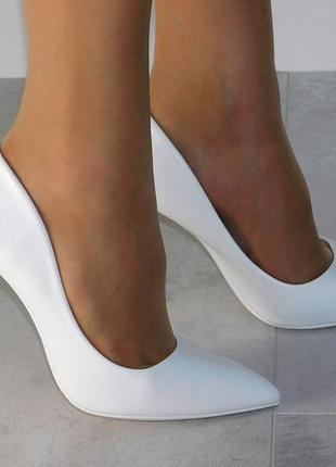 Туфлі лодочки білі на шпильці жіночі класика хіт