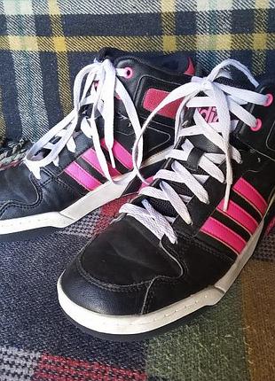 Кроссовки adidas