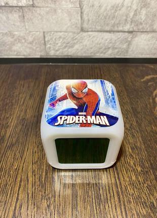 Годинник людина павук spider man