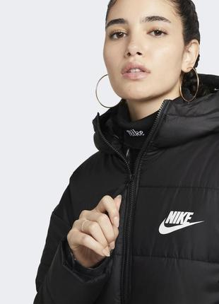 Женская куртка nike w nsw syn tf rpl hd parka dx1798-010 - m4 фото