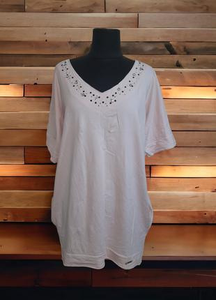 Футболочка женская летающая мышь со стразами