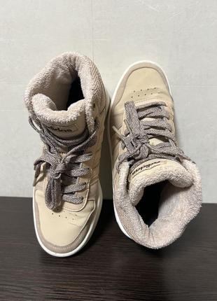 Зимові кросівки хайтопи чоботи adidas