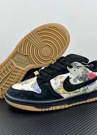 Nike sb dunk x supreme 3